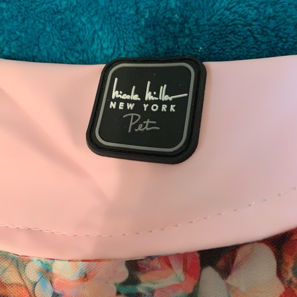 Rae Dunn treat jar, pink rain jacket, nib deluxe pet washer - Picture 11 of 11